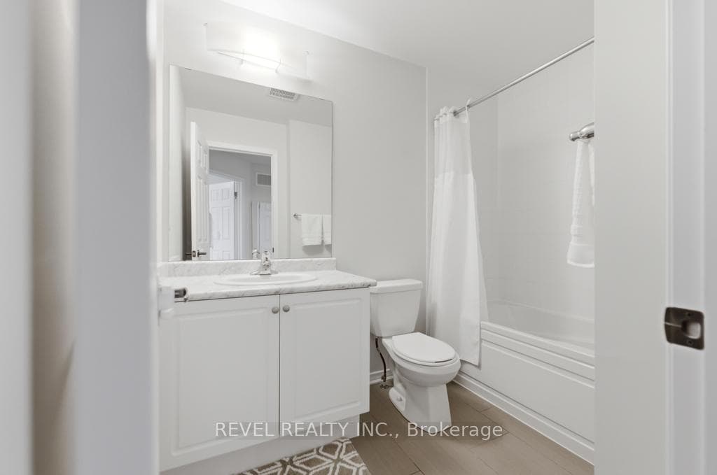 35 Arnold Marshall Boulevard photo 20