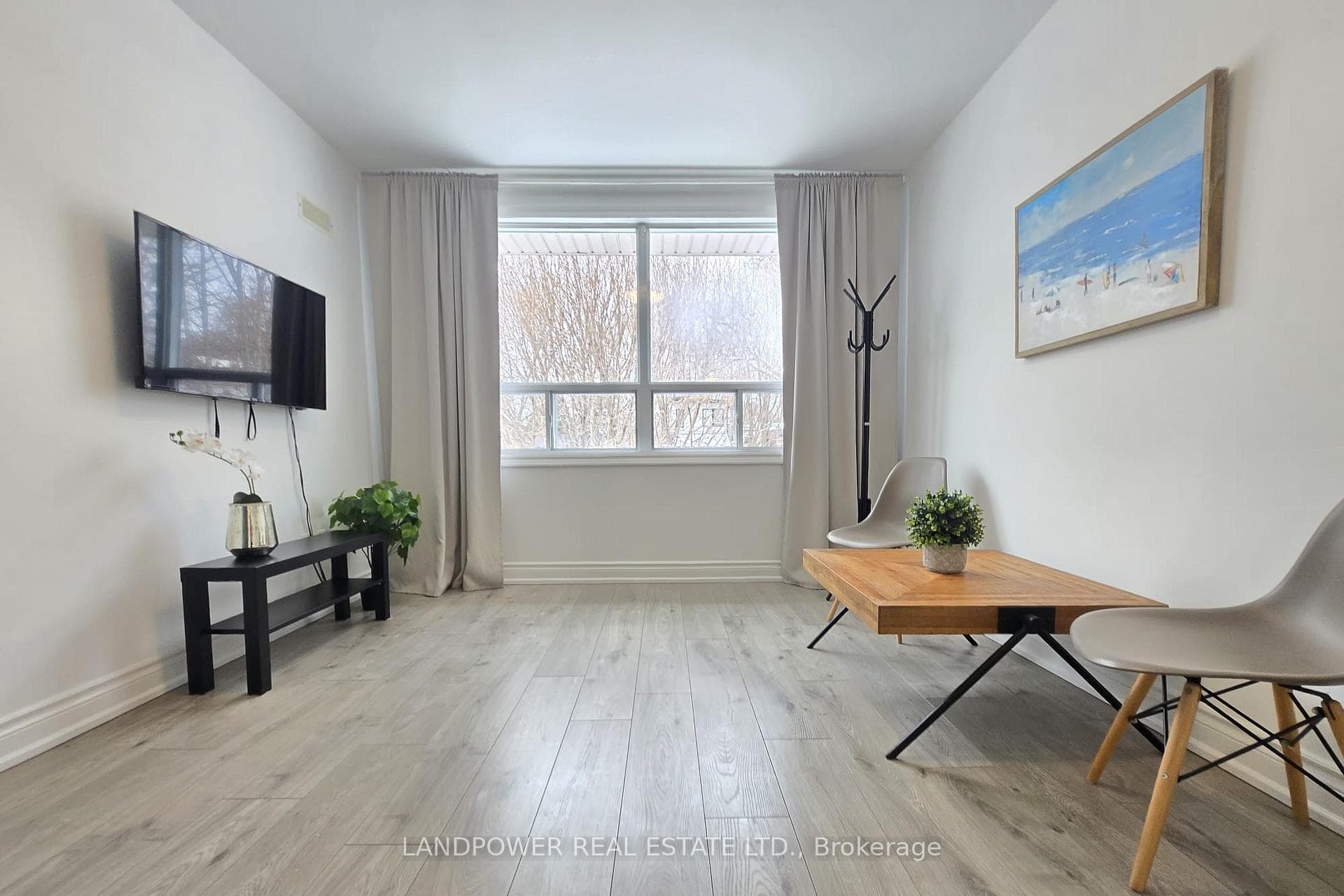 223 Hiawatha Road Unit 3 photo 1