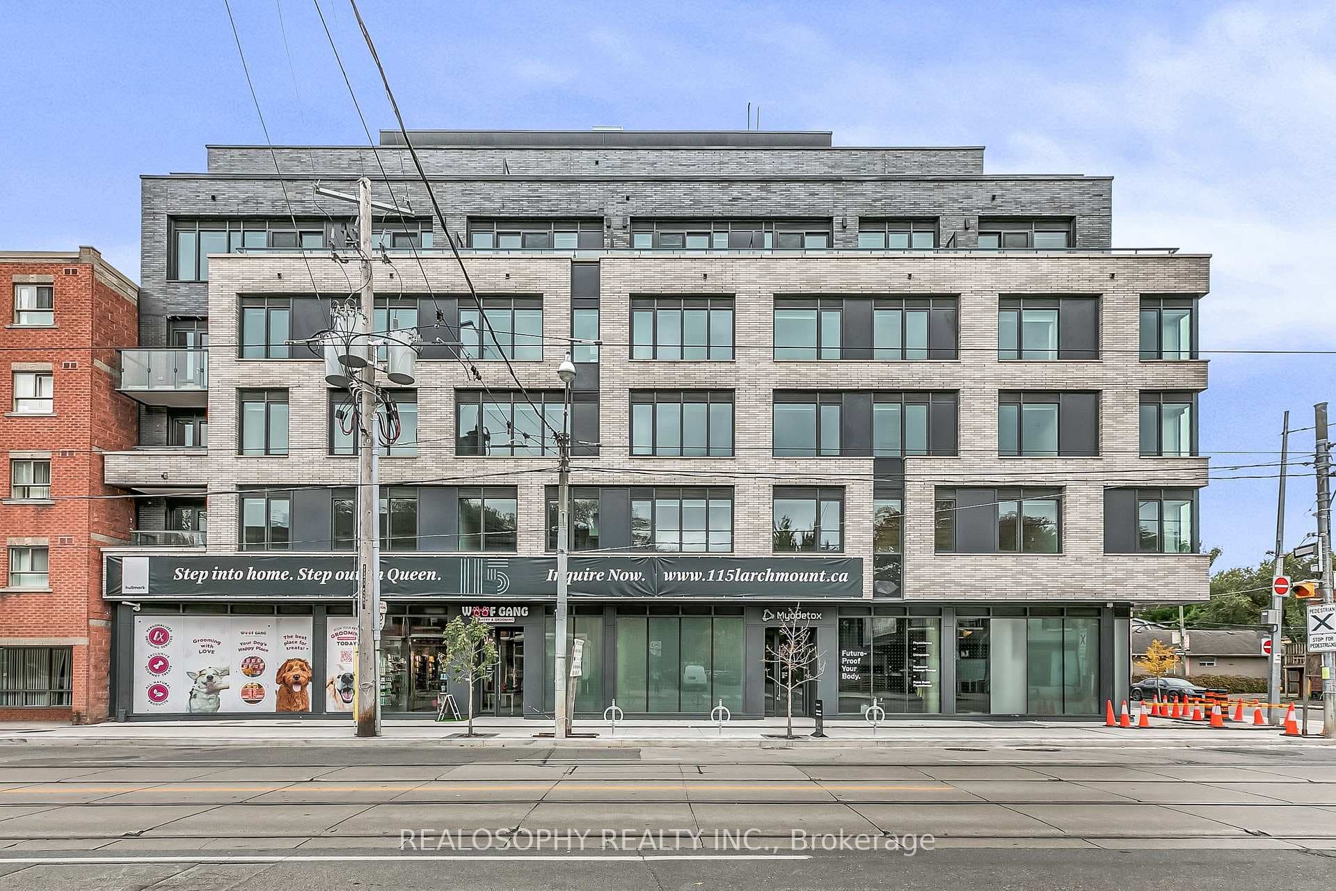 115 Larchmount Avenue Unit 306 photo 1