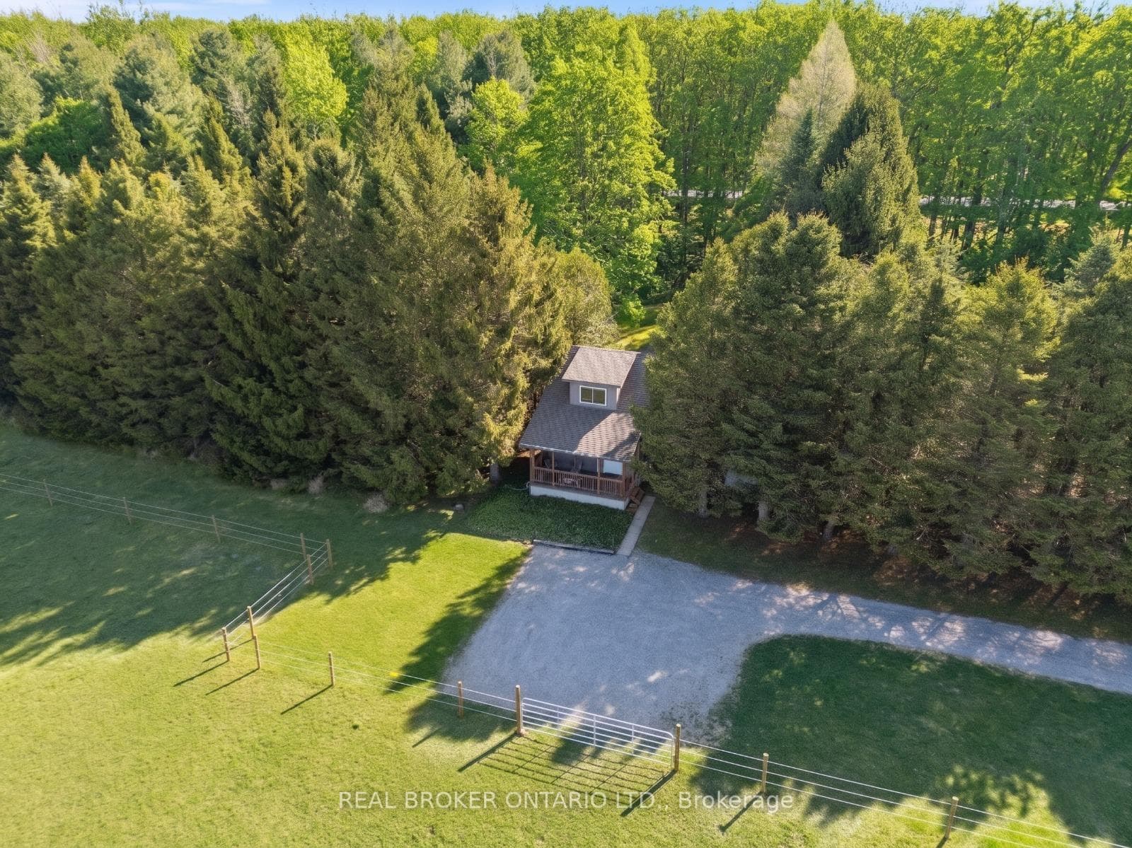 775 4th Concession Road photo 22