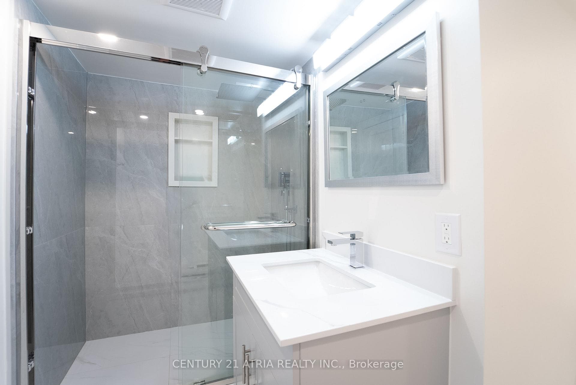 138 Fawcett Trail photo 22