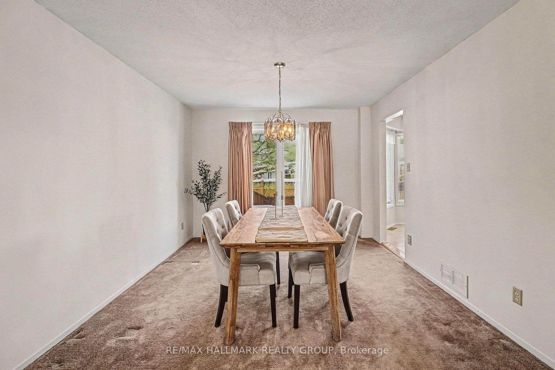 751 Merkley Drive photo 11