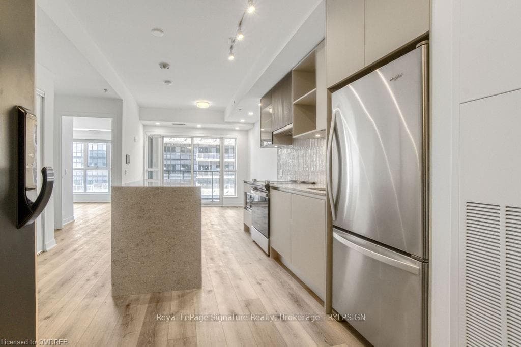 405 DUNDAS Street Unit 713 photo 9