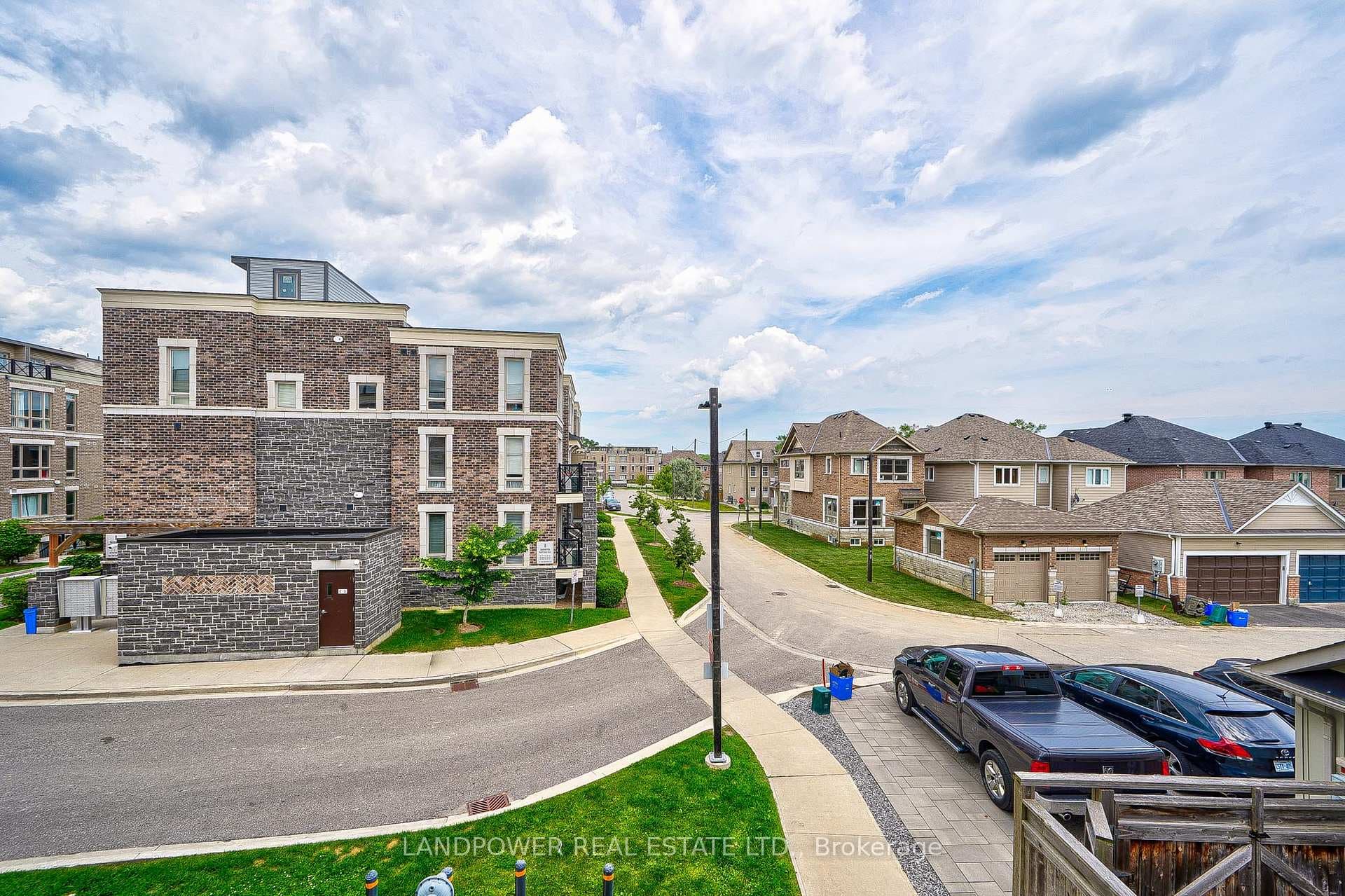 2 Dunsheath Way Unit 104 photo 1