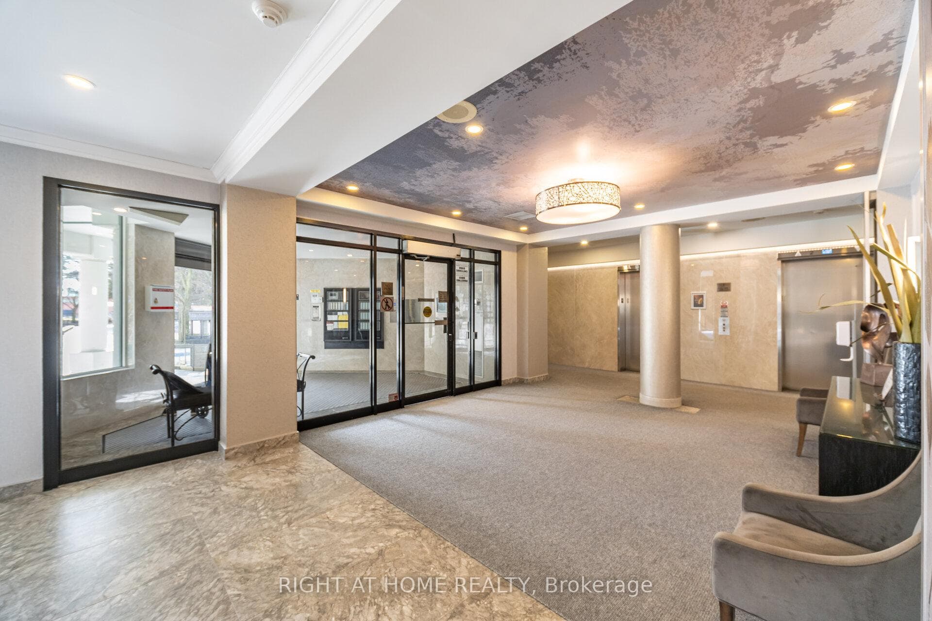 120 Promenade Circle Unit 711 photo 4