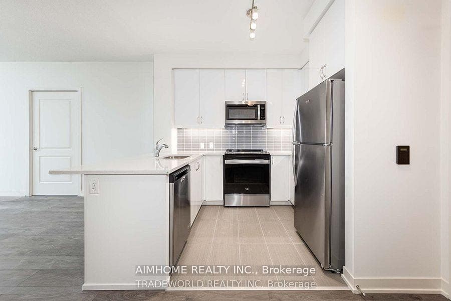4955 Yonge Street Unit 1205 photo 2