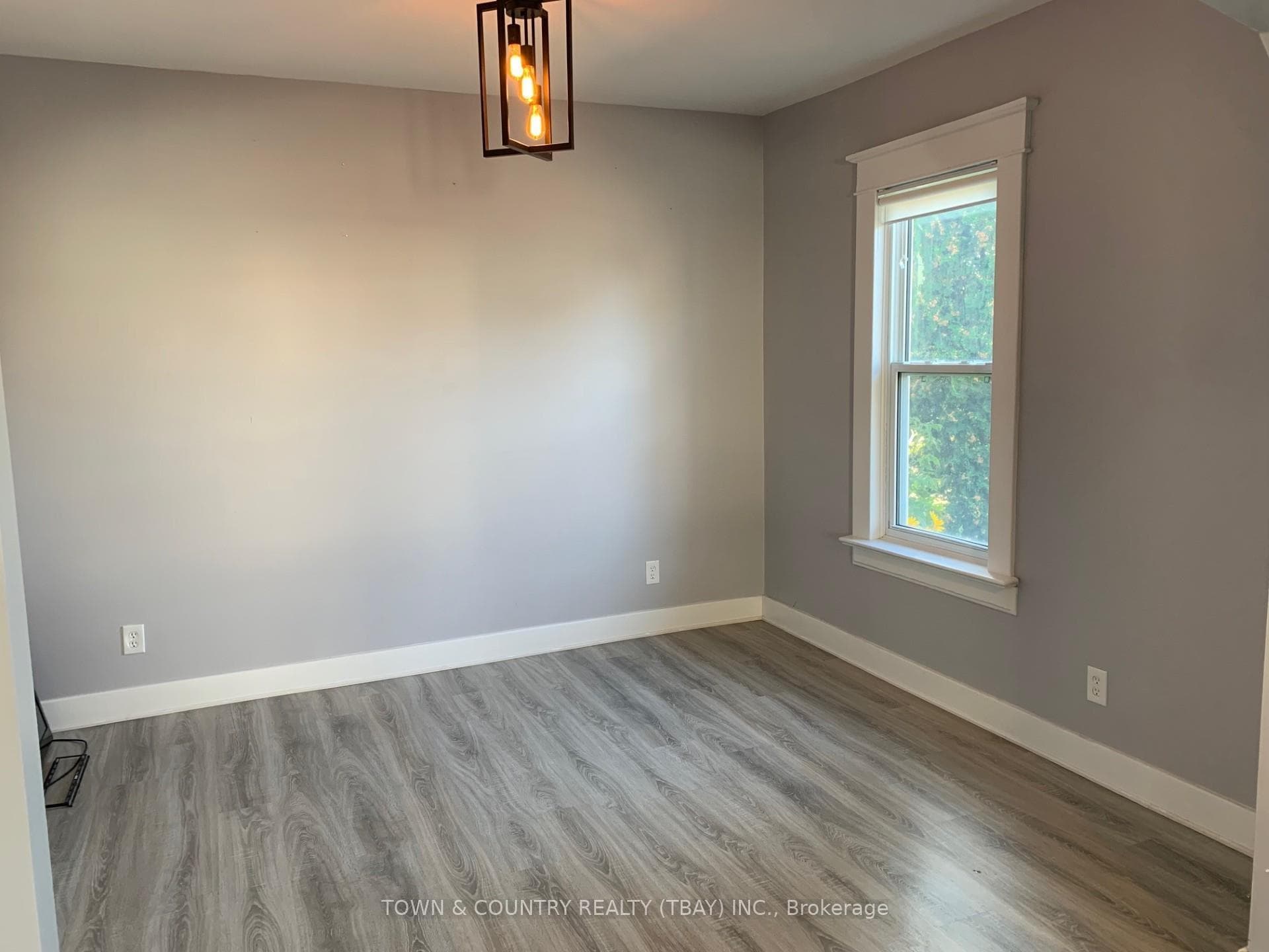 125 Robertson Street photo 2