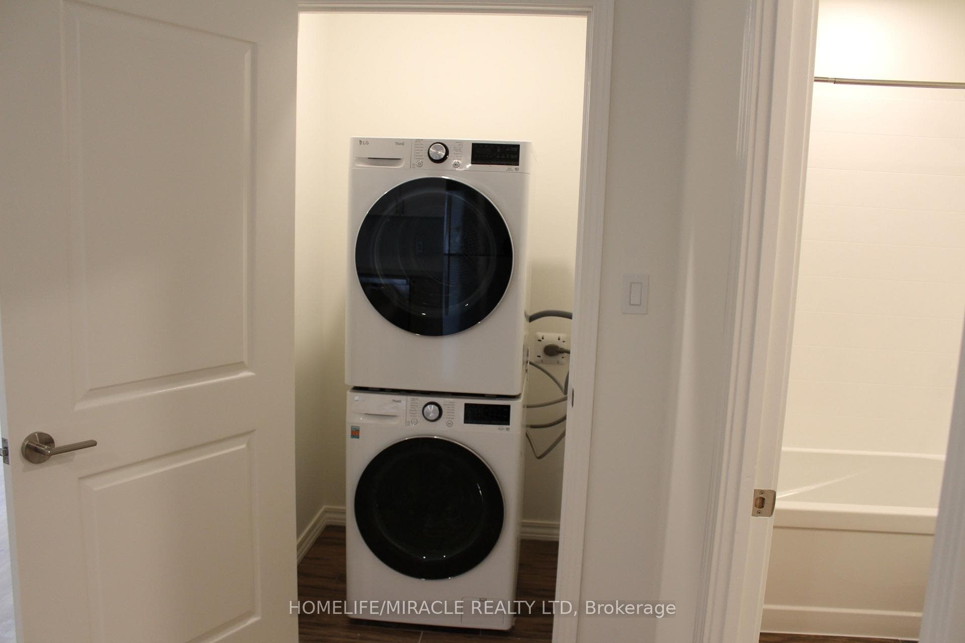 1098 Paisley Road Unit 613 photo 9