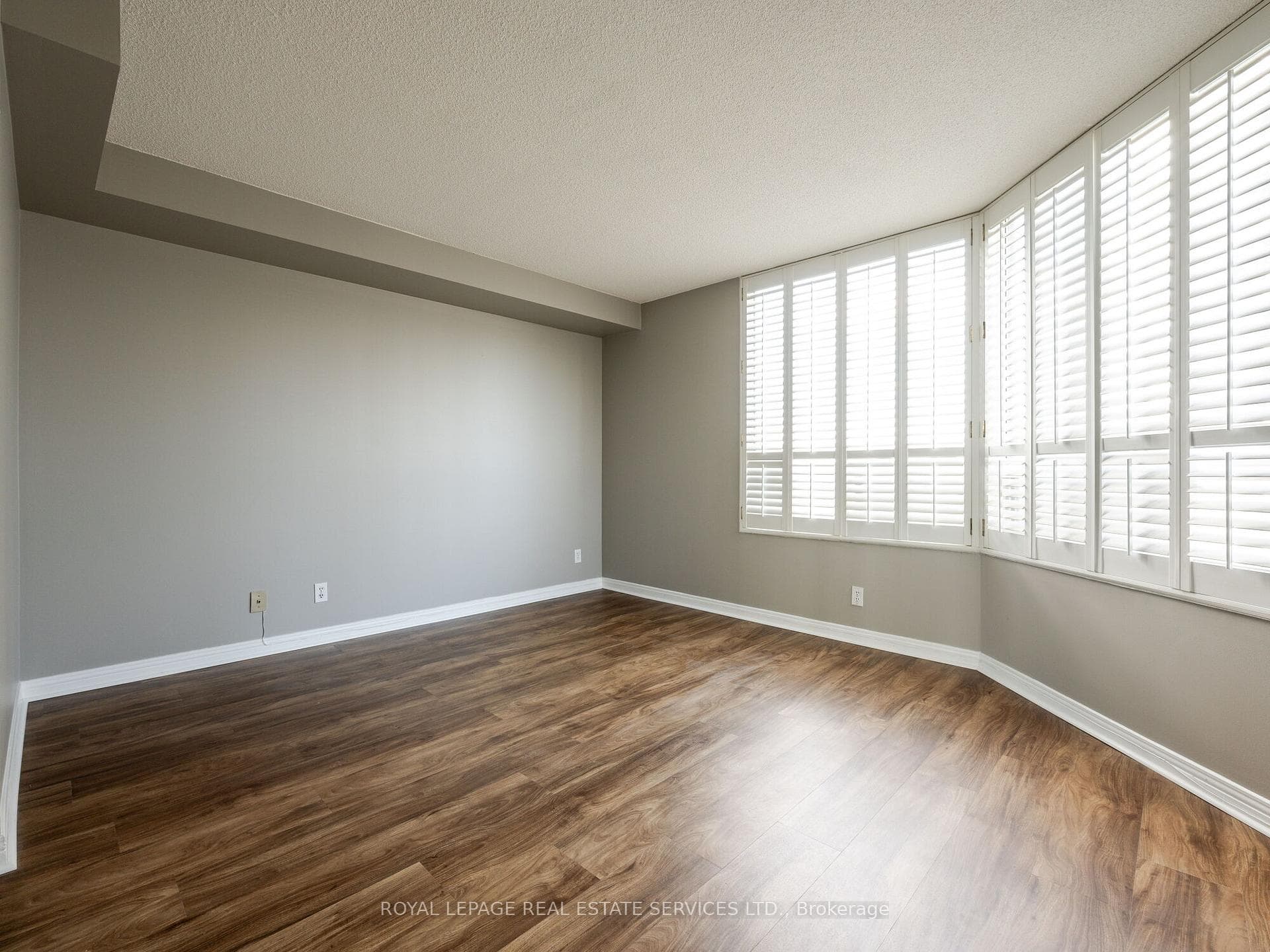 1 Aberfoyle Crescent Unit 1703 photo 17