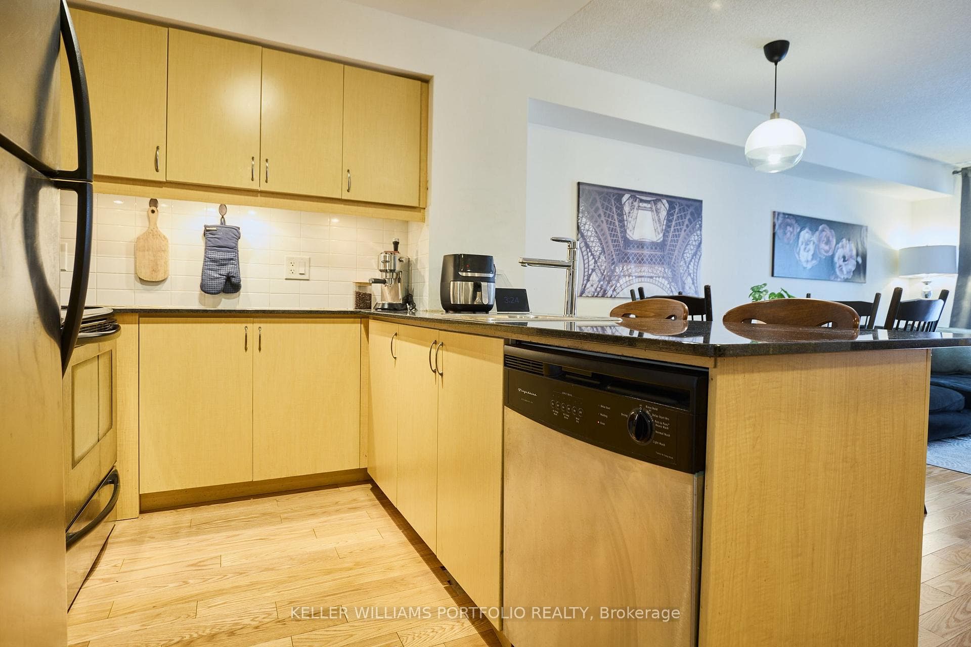 27 Rean Drive Unit 503 photo 6