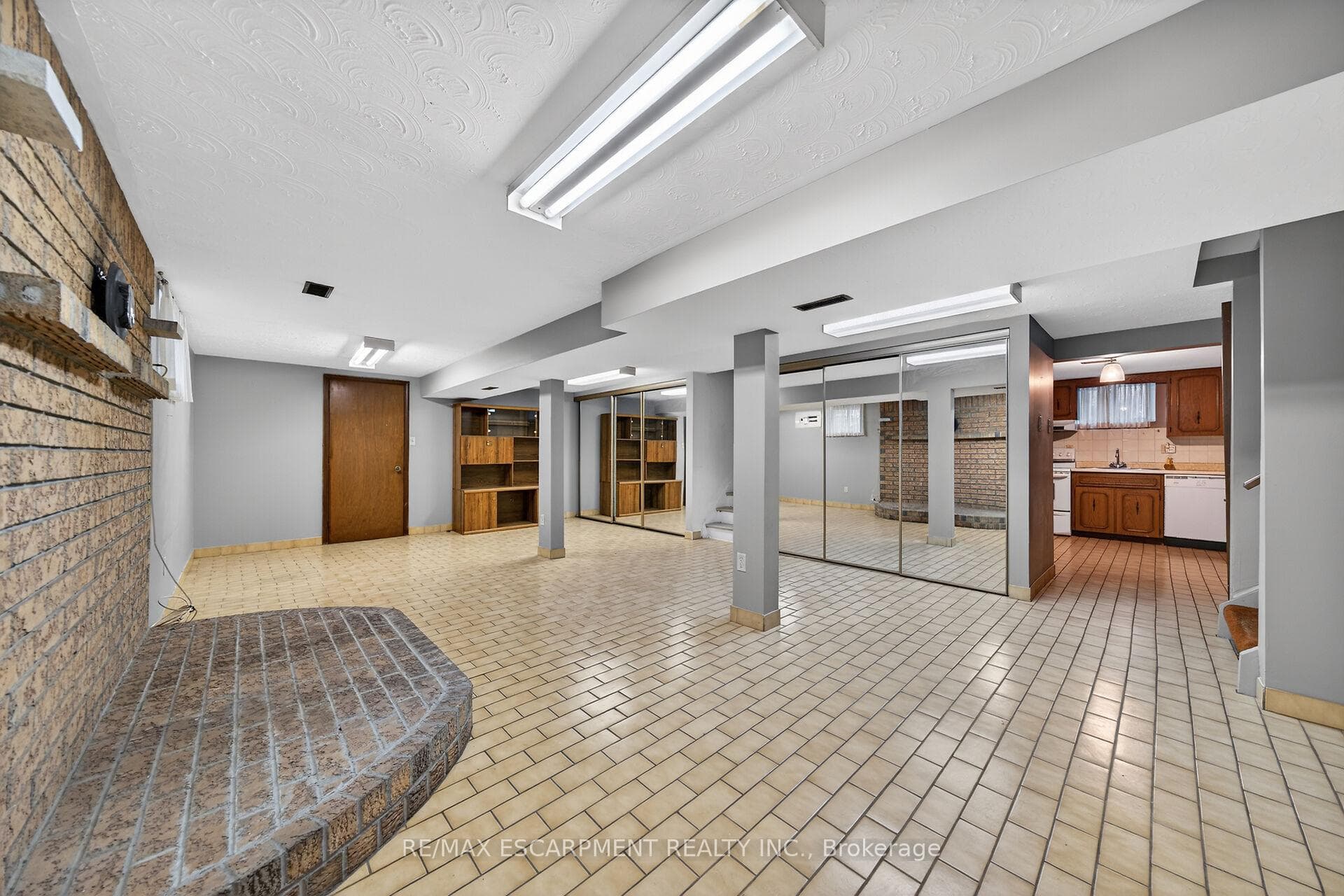 369 Federal Street photo 30