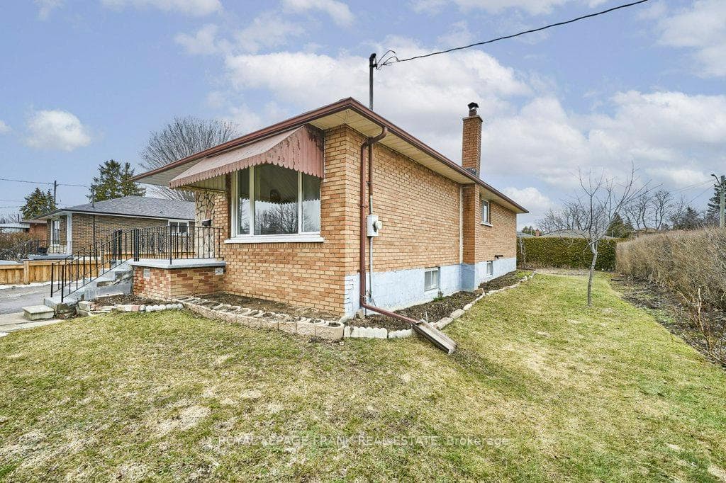 117 Waverly Street photo 5