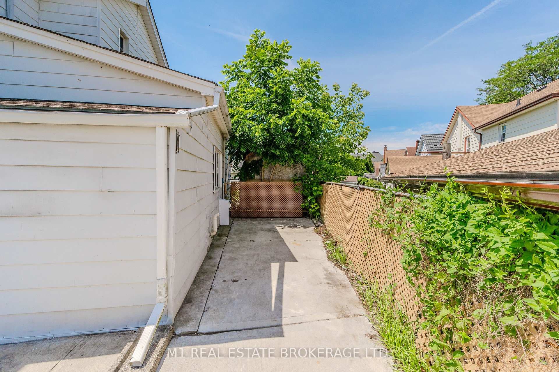 194 York Road photo 37