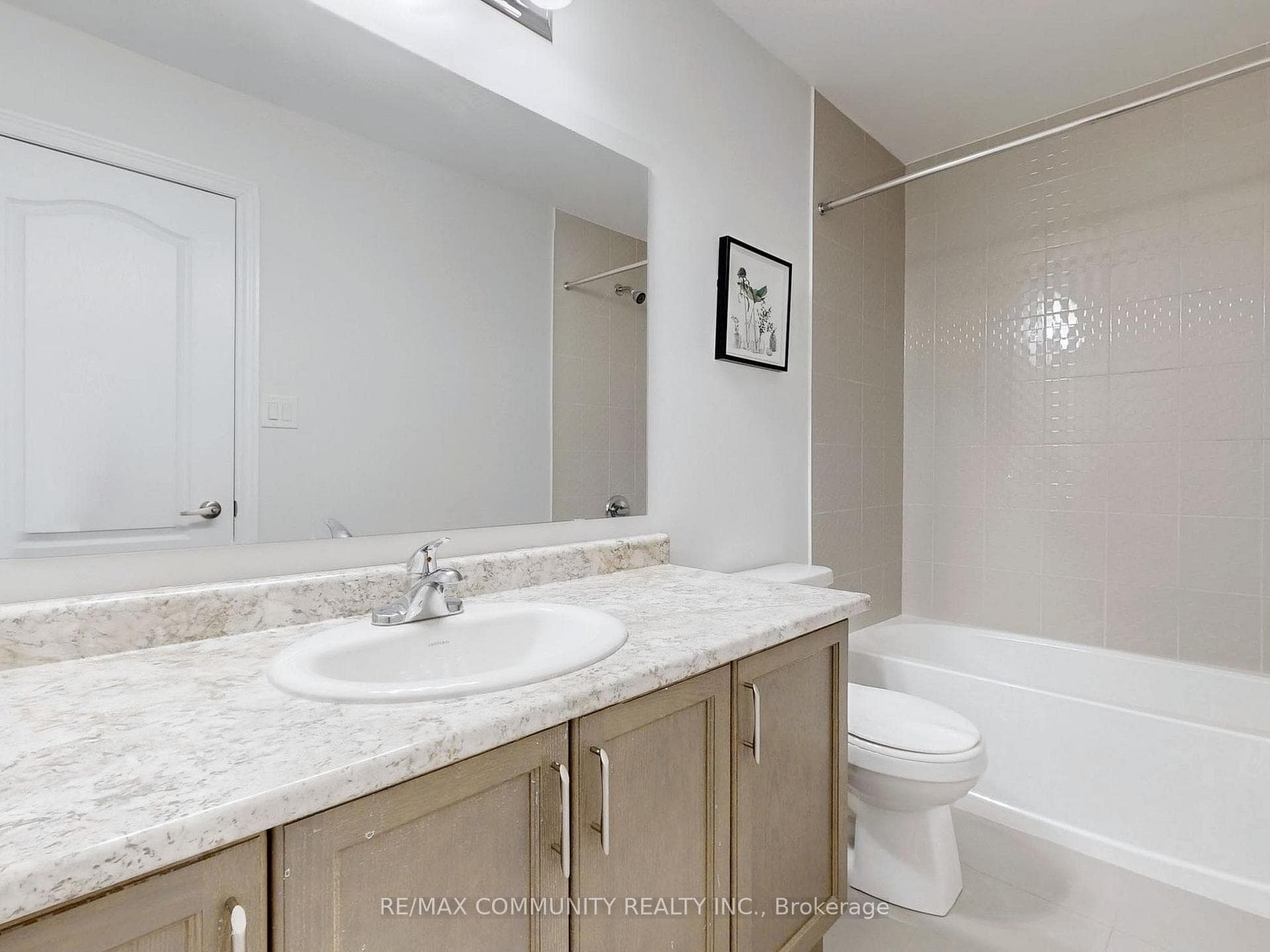 168 Webb Street photo 35