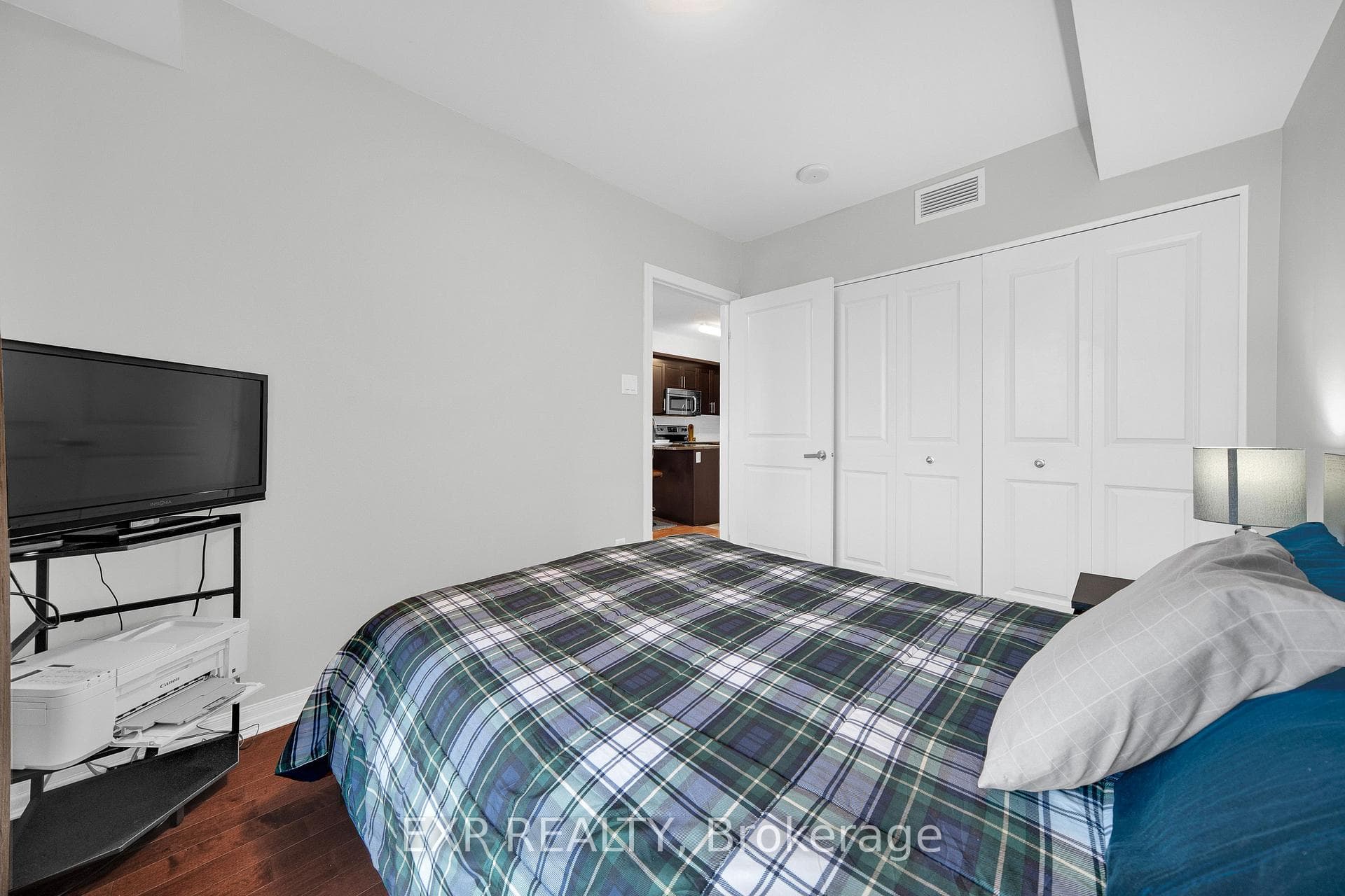 195 Besserer Street Unit 1405 photo 15