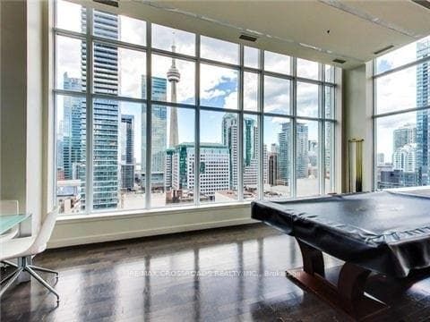 126 Simcoe Street Unit 706 photo 25
