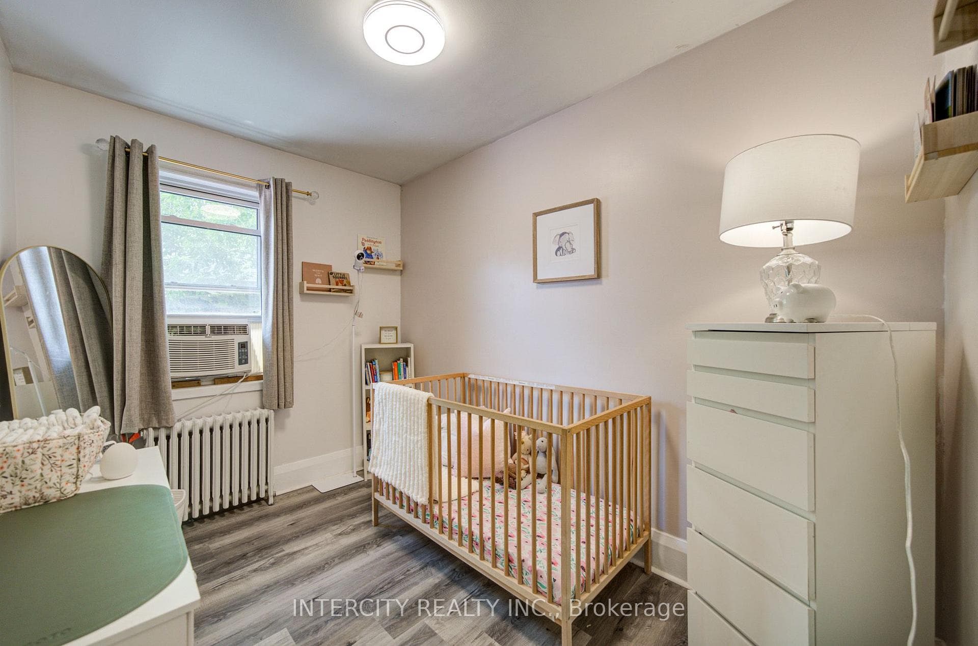 256 Blantyre Avenue photo 16
