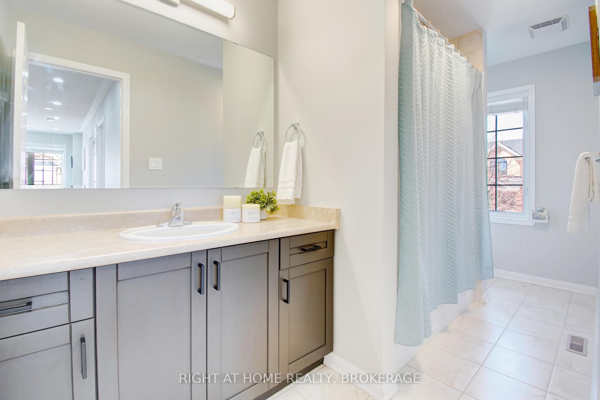 3253 Steeplechase Drive photo 20