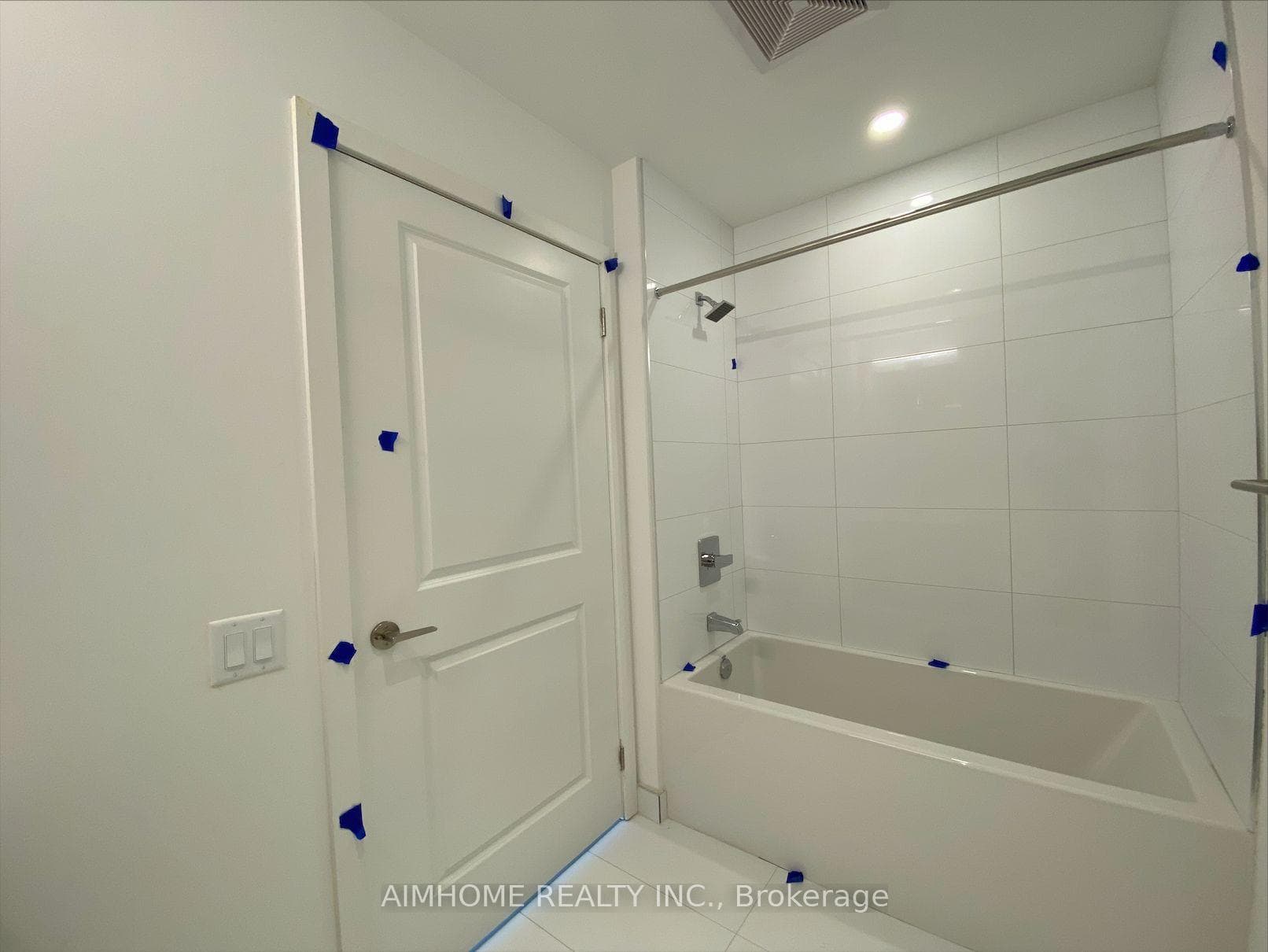 395 Bloor Street Unit 4902 photo 11