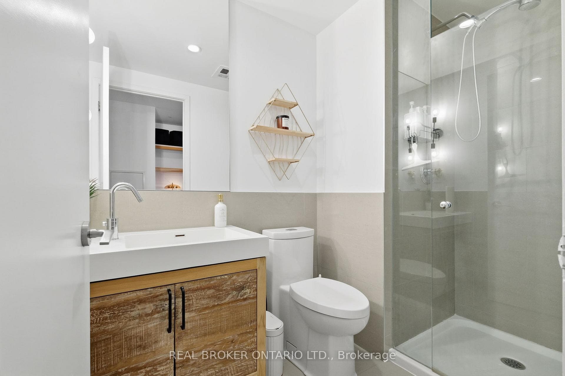 390 Cherry Street Unit 2410 photo 7