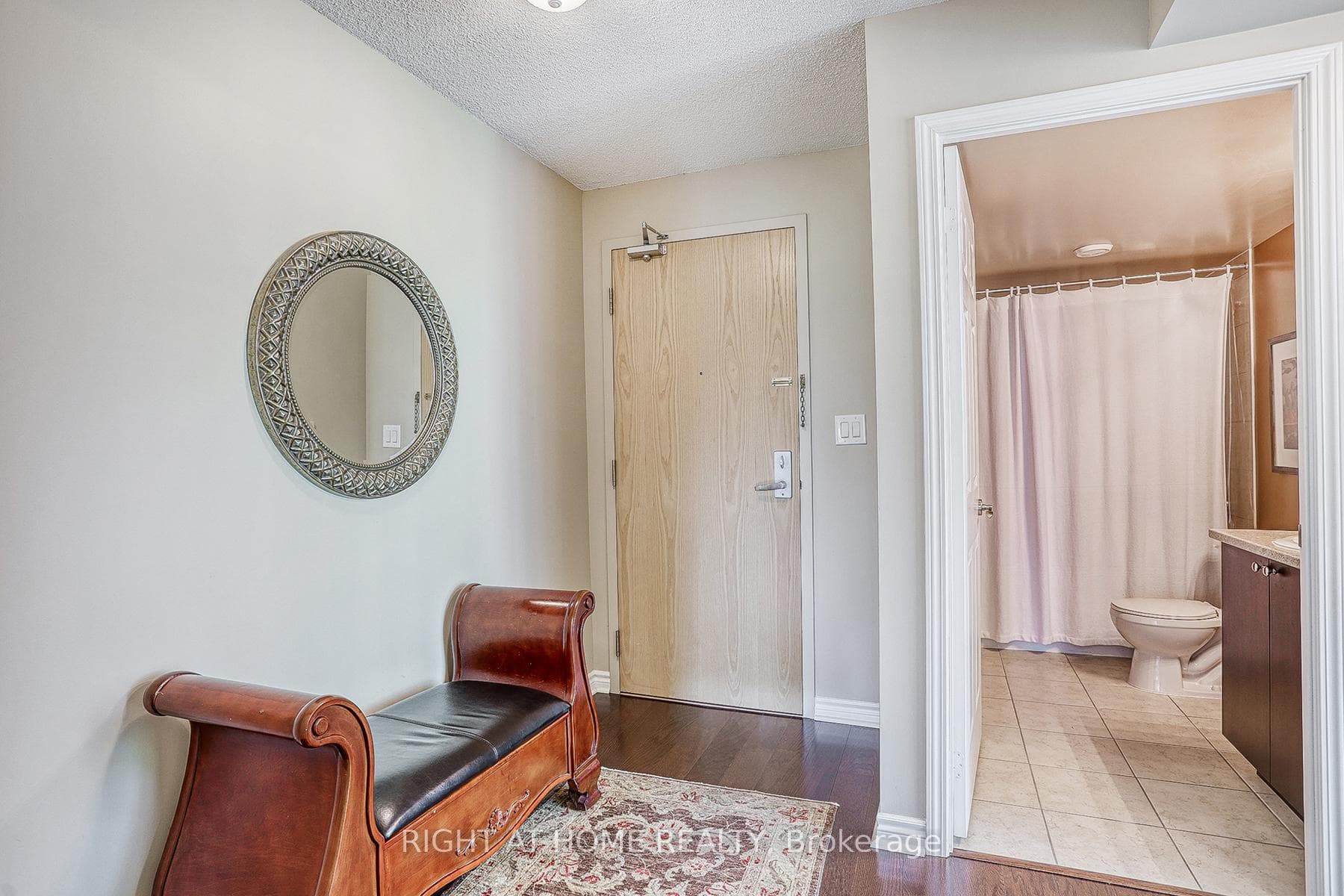 88 Grangeway Avenue Unit 209 photo 3