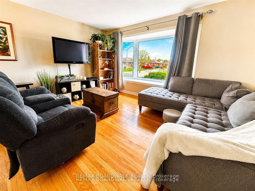 625 Clarke Avenue photo 6