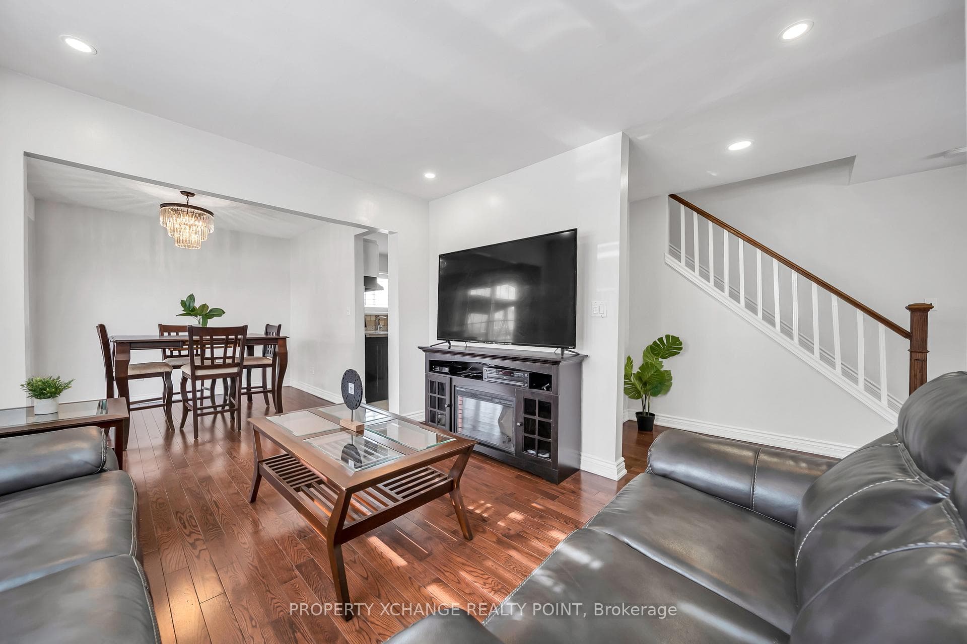 12 Waverly Street photo 5