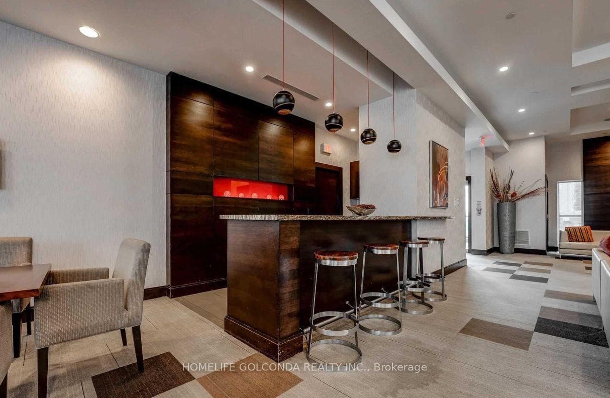 151 Village Green Square Unit 2402 photo 14