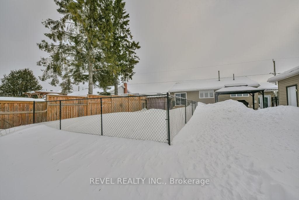94 Legion Drive photo 38