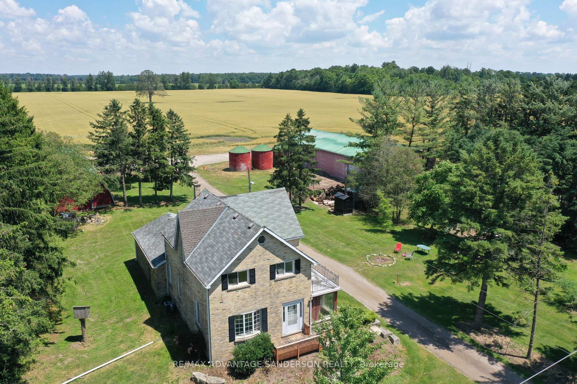 22342 Clarke Road photo 7