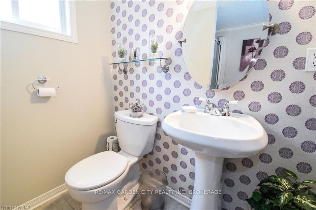 4 GOVERNOR SIMCOE Drive photo 39