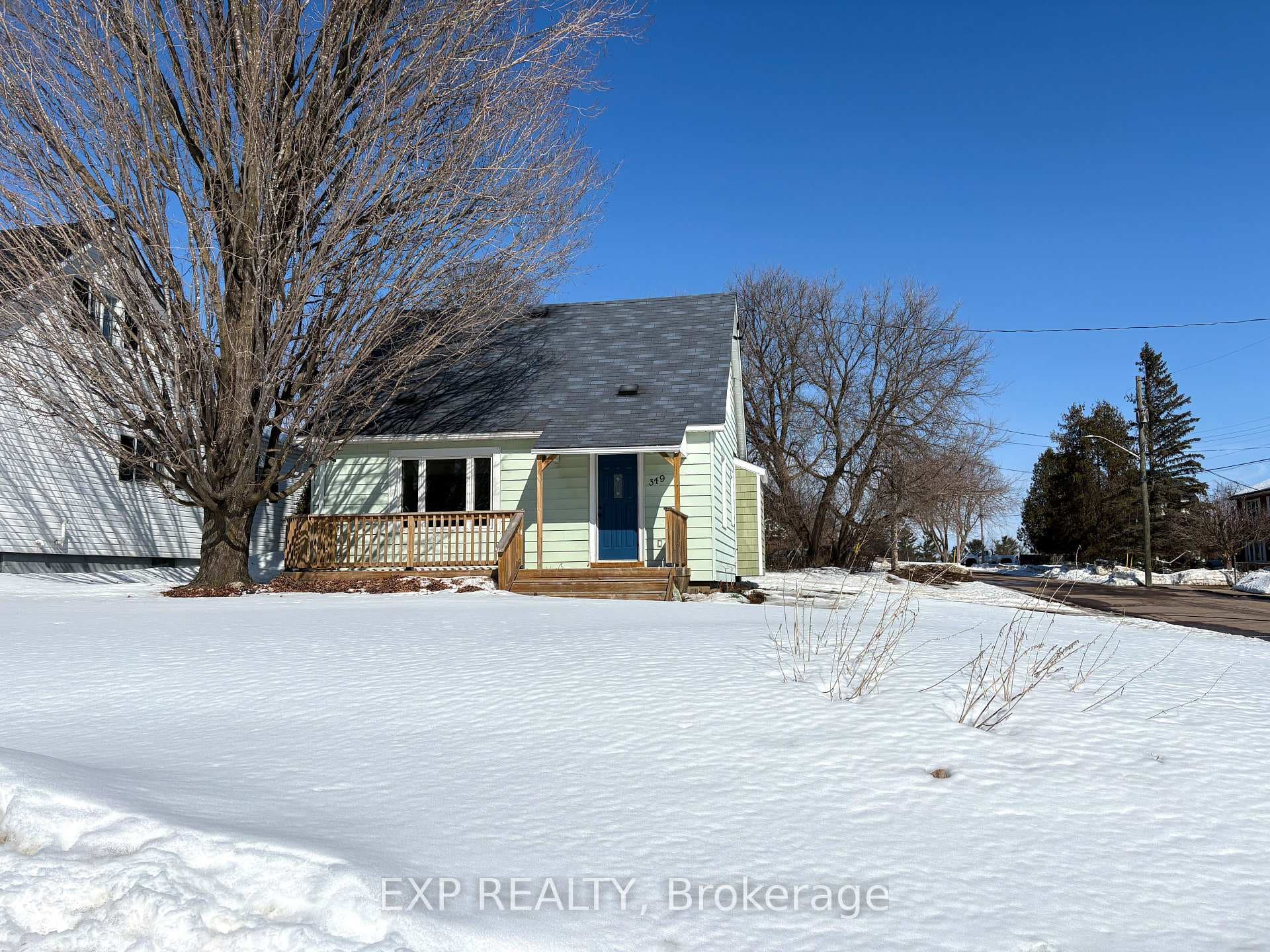 Welcome to the newly renovated 349 Raglan St. N.