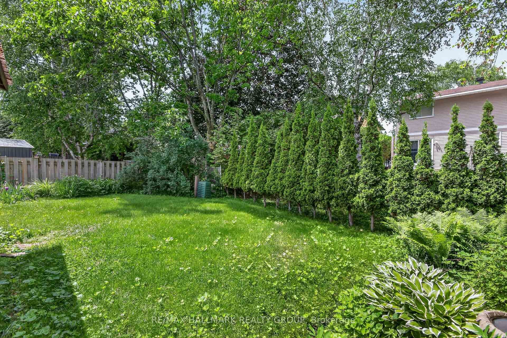 Fully fenced and mature trees