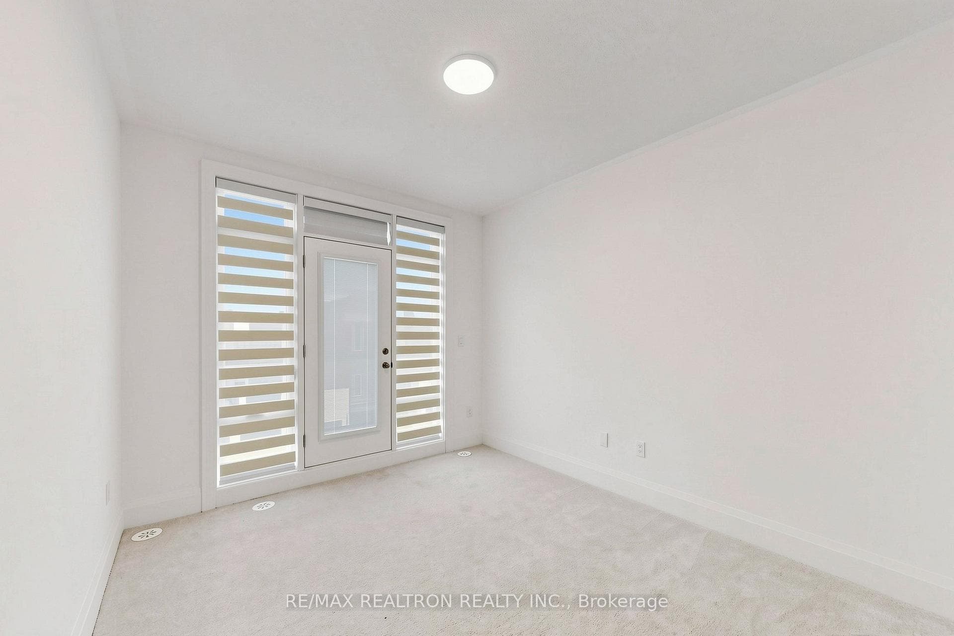 3320 Azam Way photo 23