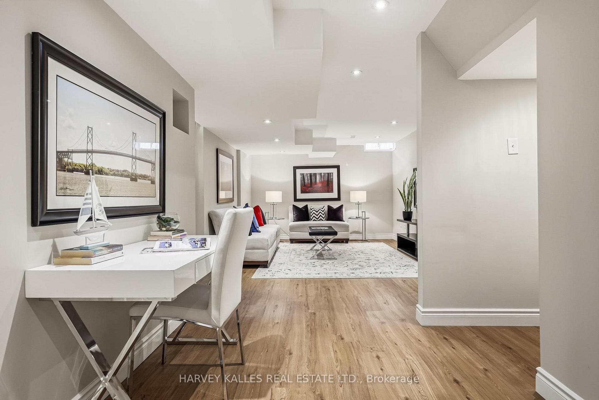 10 Dougherty Crescent photo 18
