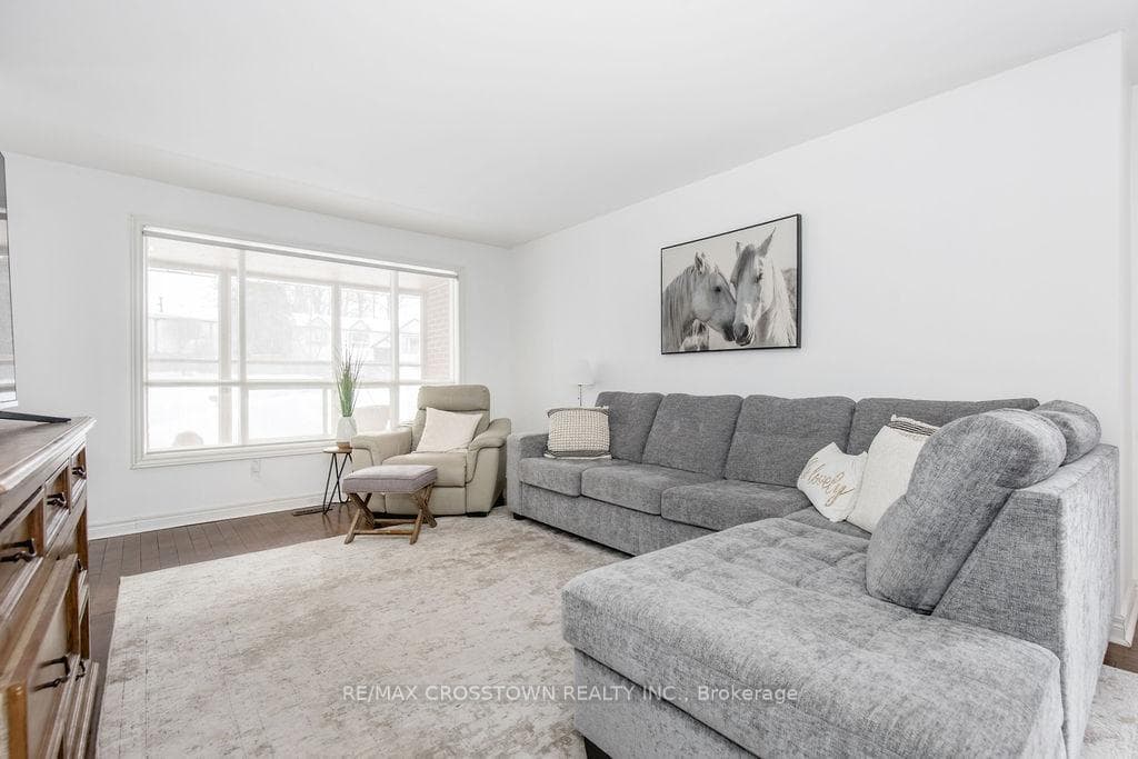6 Deerpark Drive photo 23