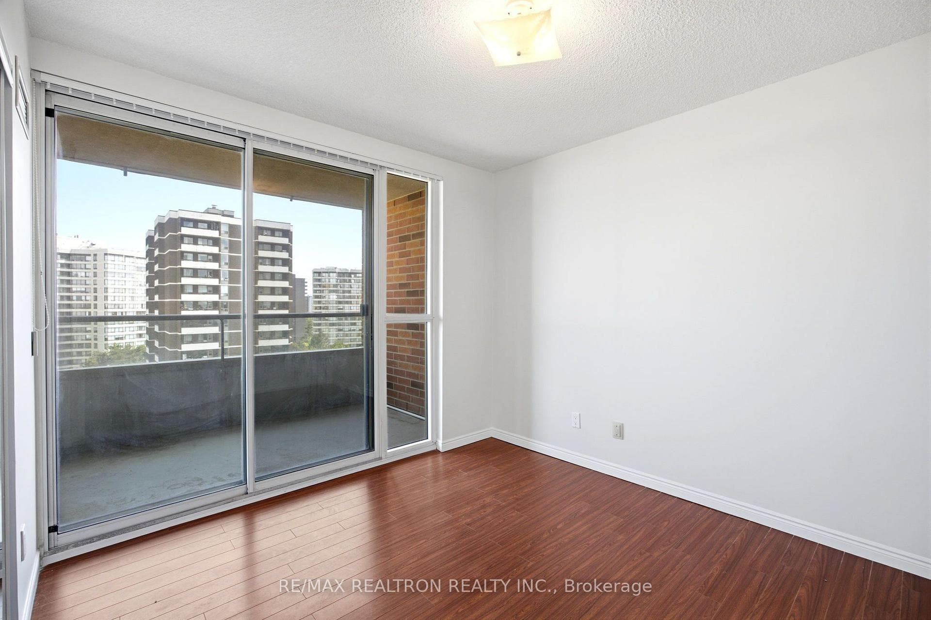 850 Steeles Avenue Unit 1103 photo 20
