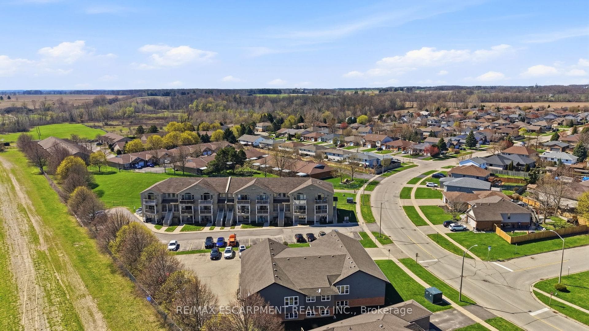50 Whitlaw Way Unit 102 photo 20