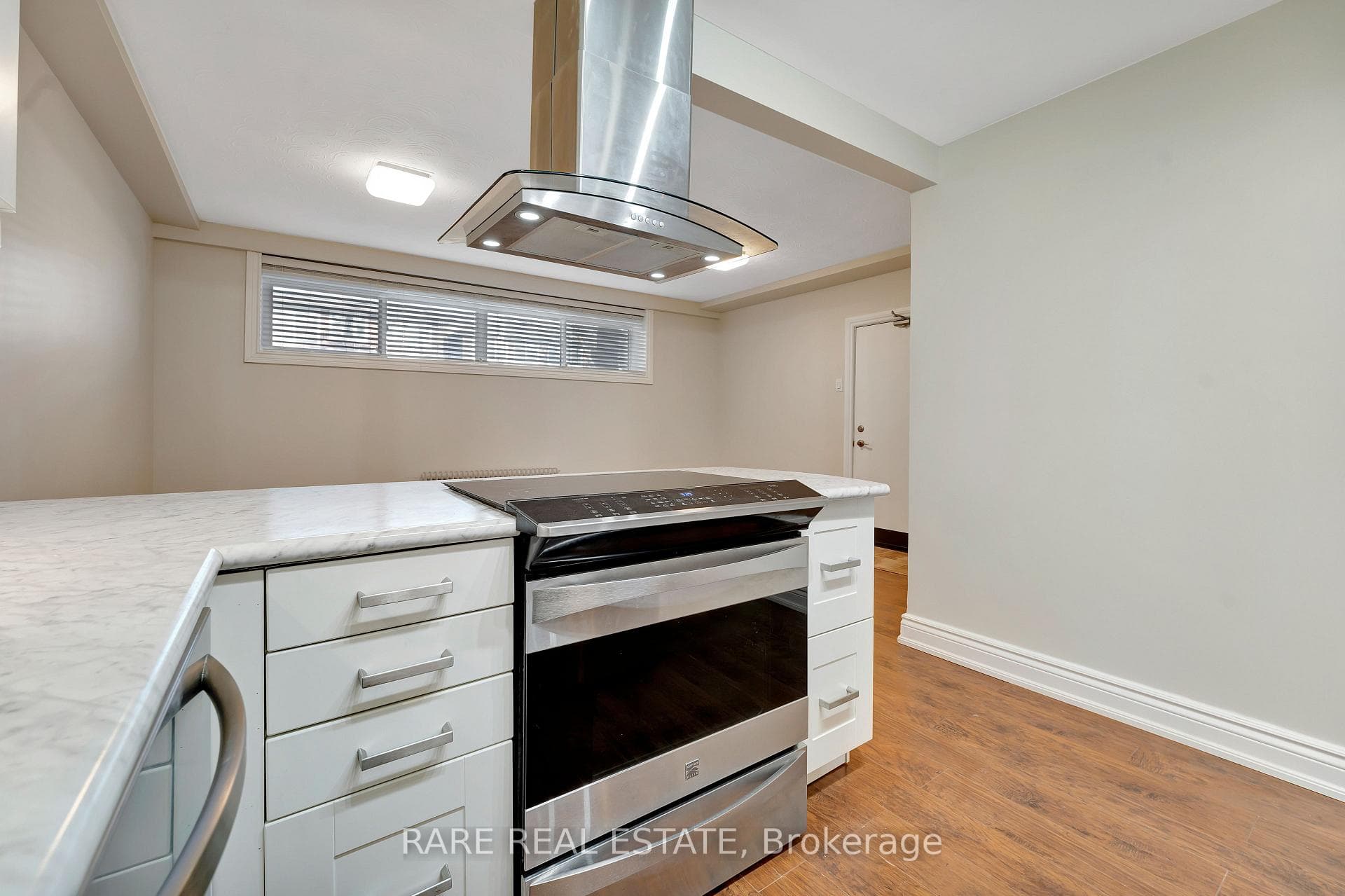 10 Budgell Terrace Unit Lower photo 4