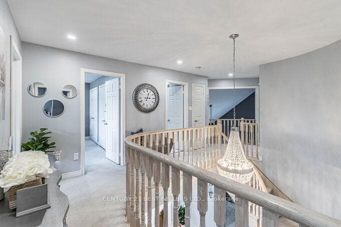 43 Gooderham Drive photo 26