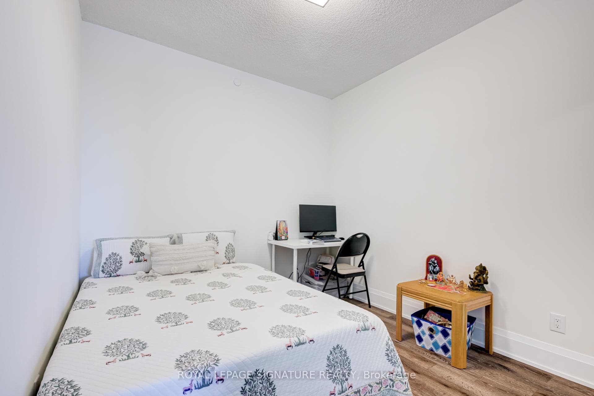 120 Harrison Garden Boulevard Unit 721 photo 23