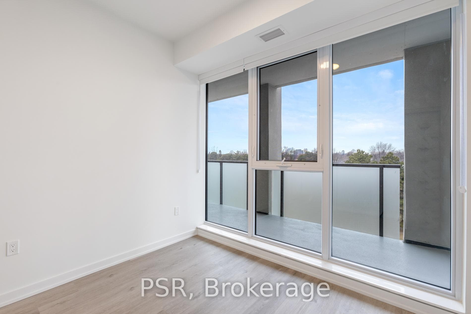 4365 Bloor Street Unit 511 photo 14