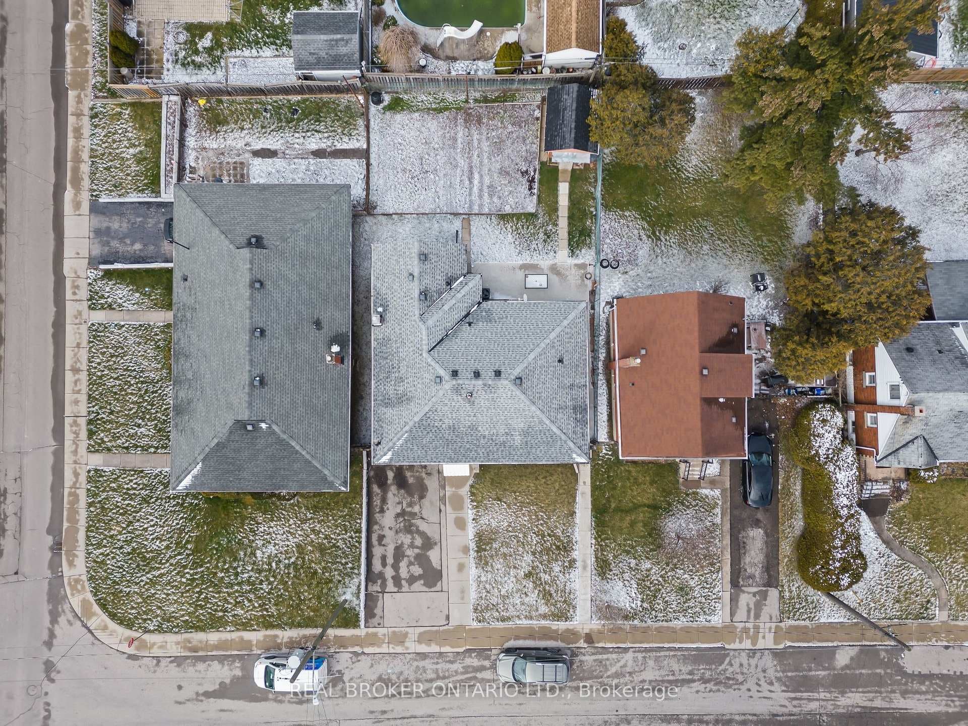 104 Howard Avenue photo 33