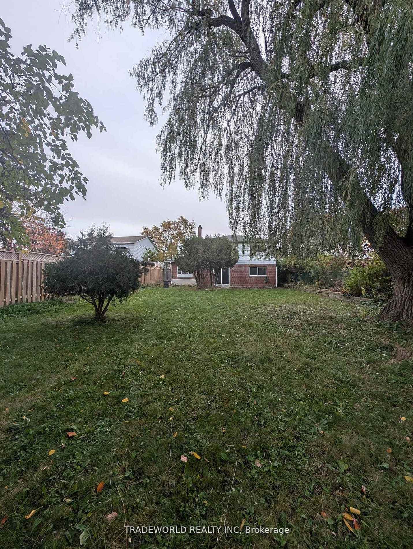 7 Fluellen Drive photo 34