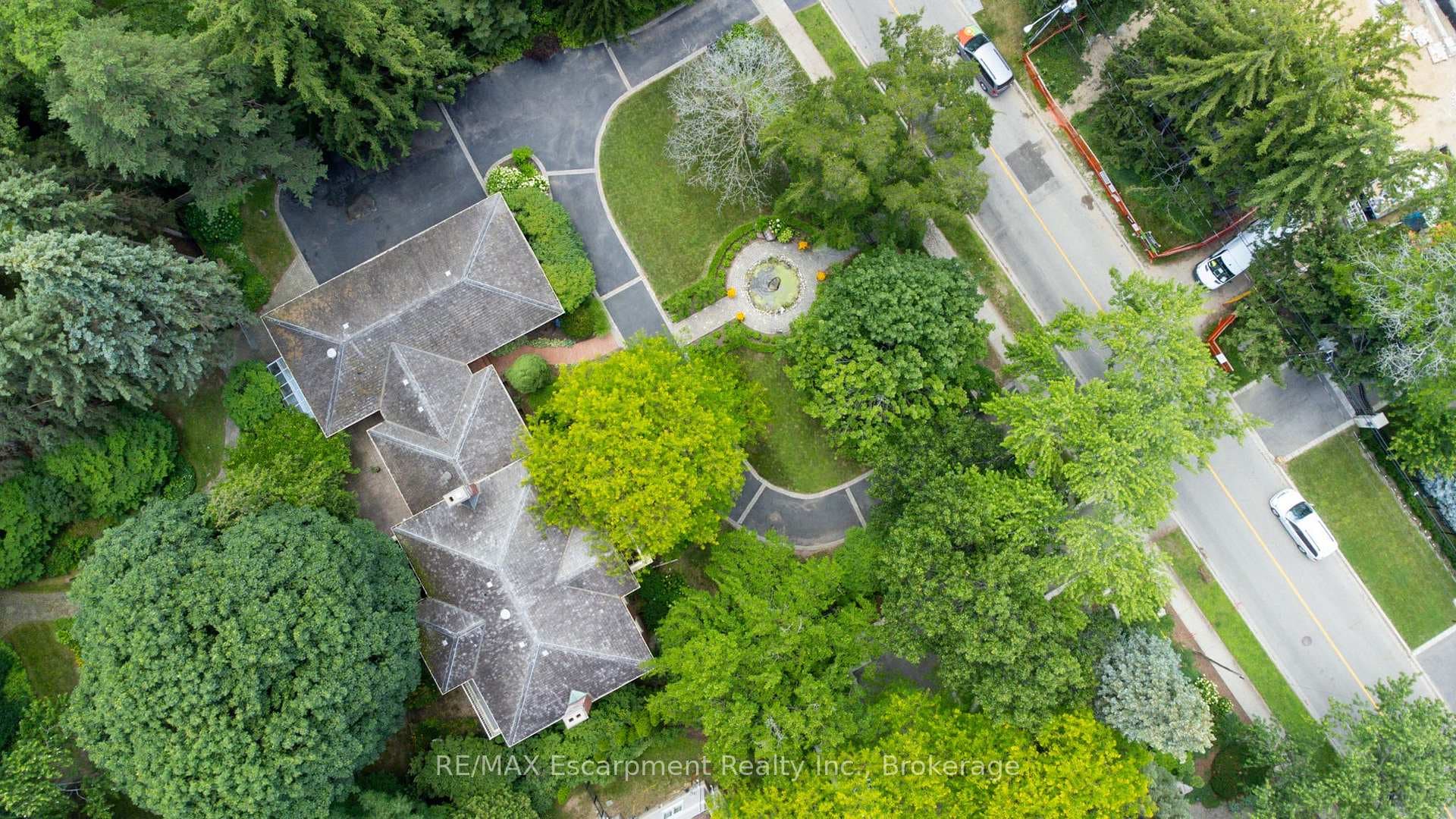 488 Macdonald Road photo 10