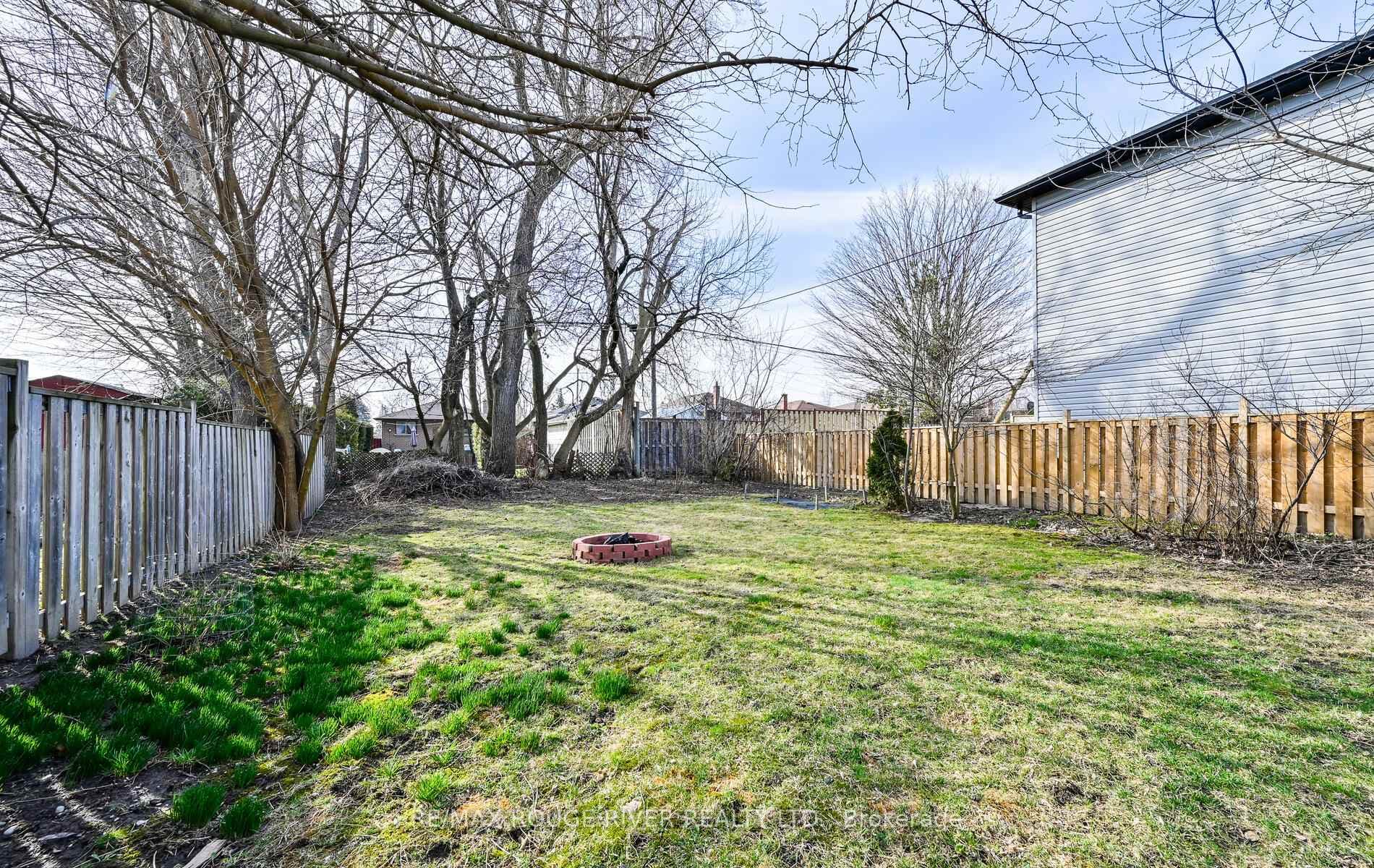 599 Devon Avenue photo 24