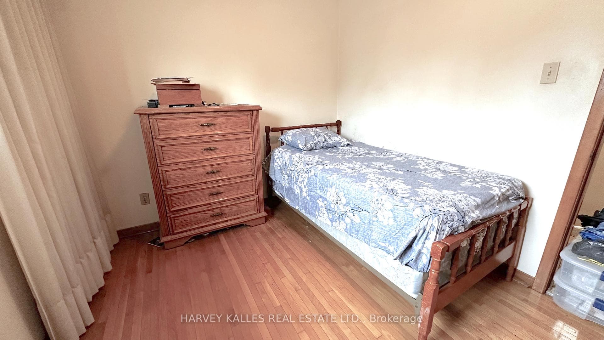 155 Plunkett Road photo 9