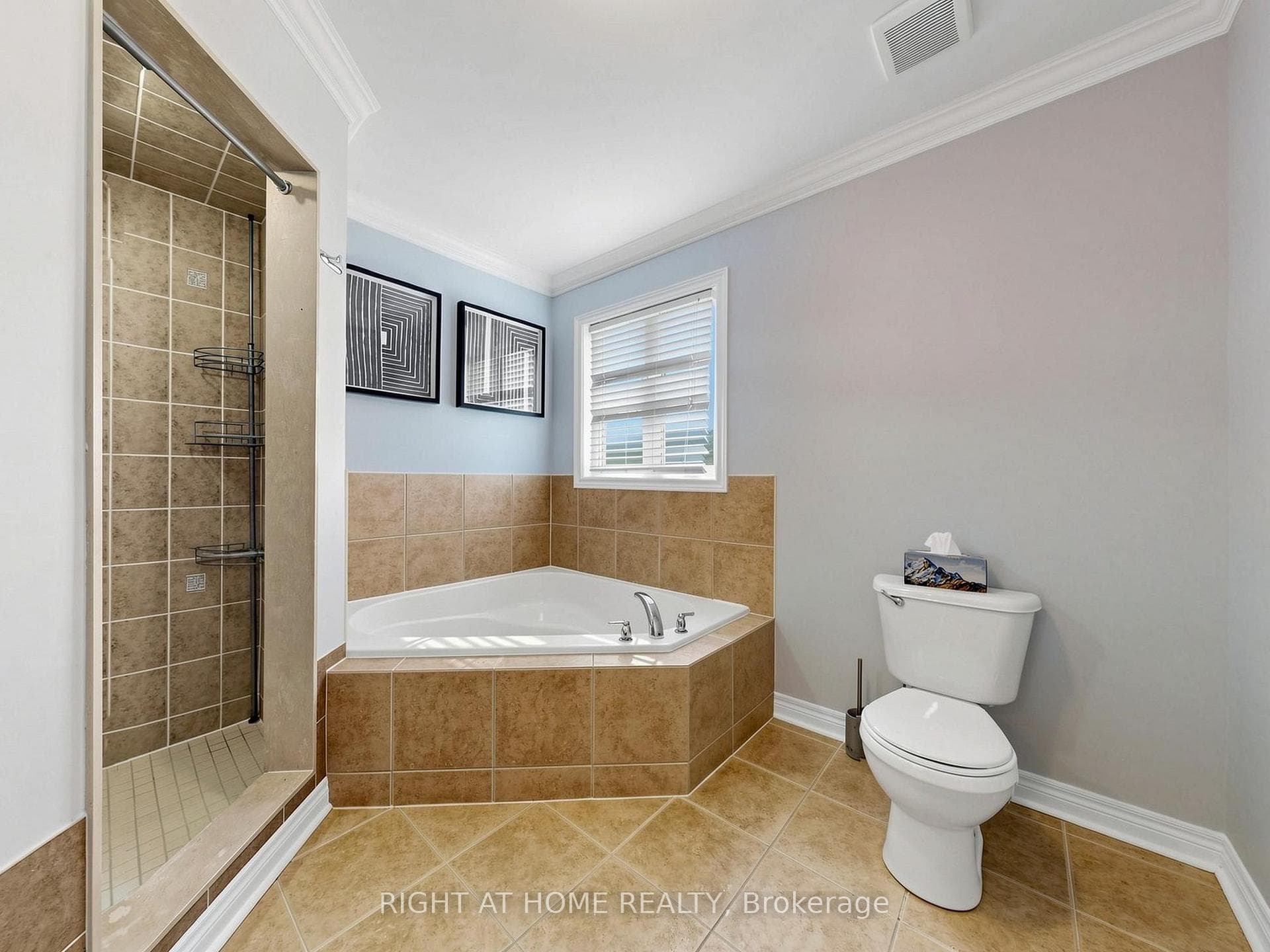 142 Alfred Smith Way photo 23