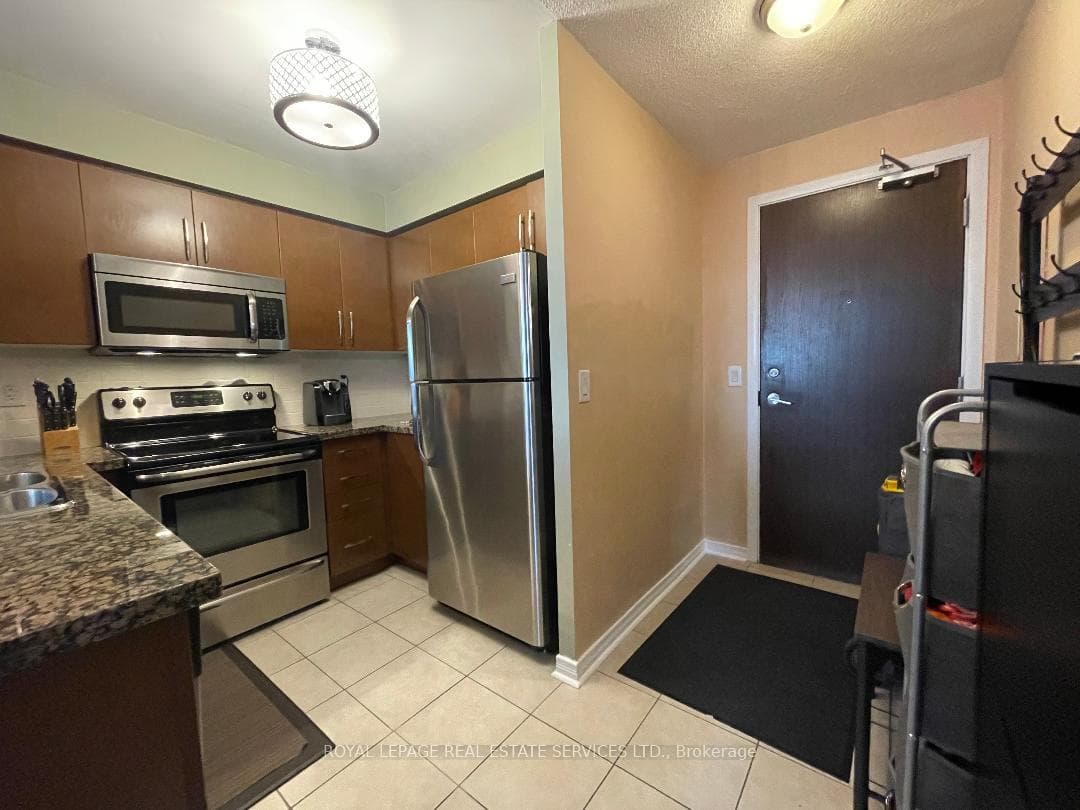 3 Michael Power Place Unit 2701 photo 4