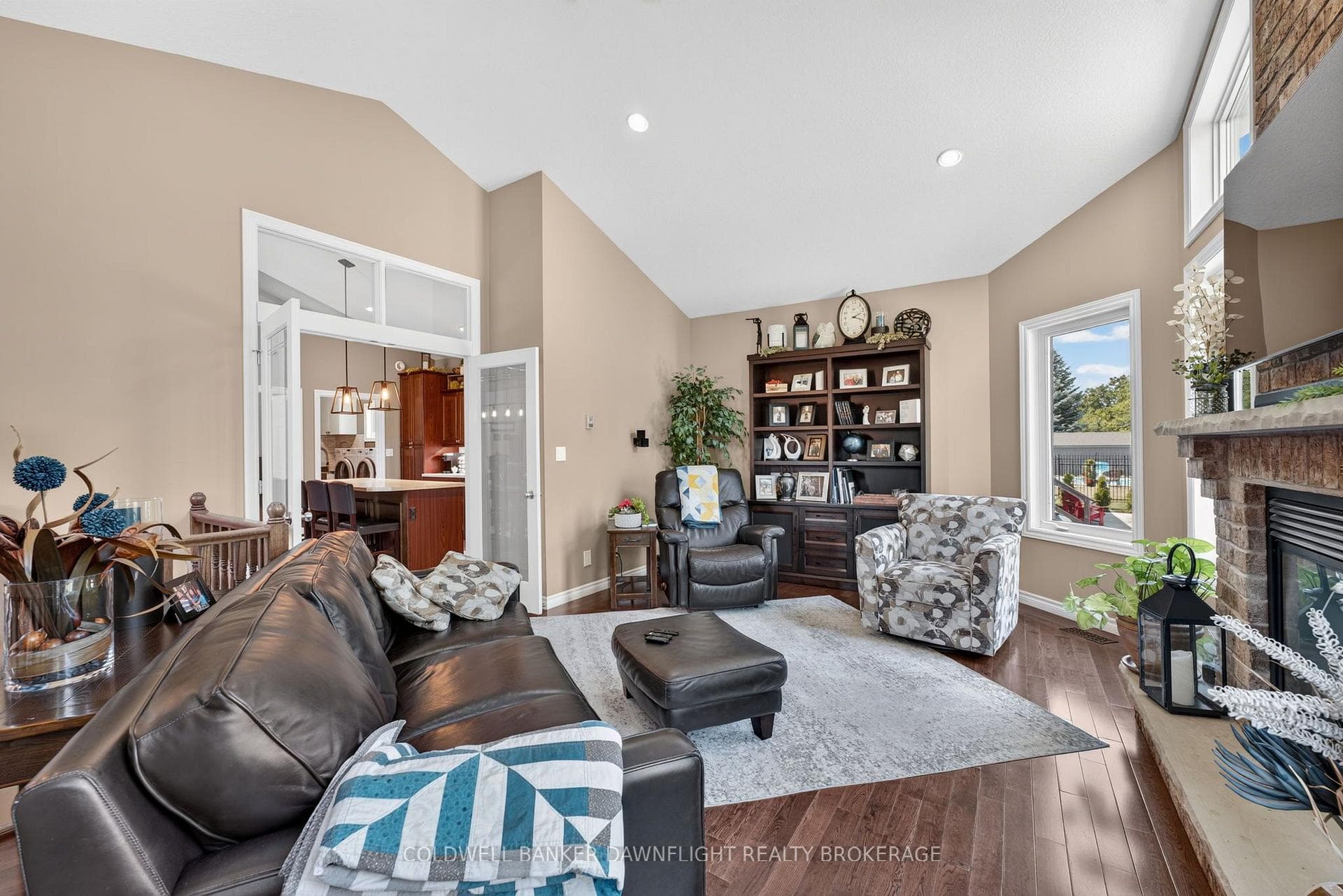 51 Snider Crescent photo 26